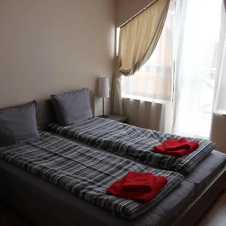 Otel White Lavina & 2*